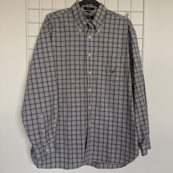 Men's Nautica plaid button down long sleeve - Picture 1 of 8